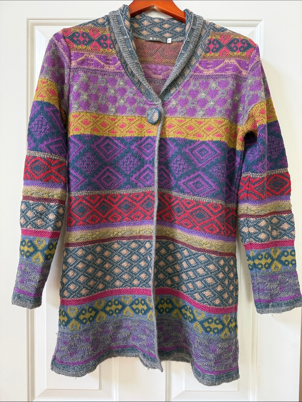 Flattering, 100% Alpaca 
Boho Multicolor Women's Sweater Cardigan Single button